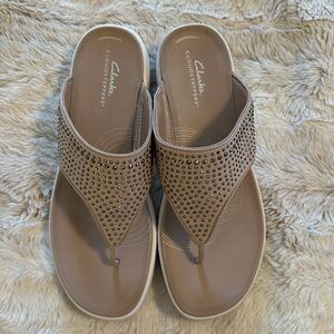 Clark’s Cloud Steppers Sandals